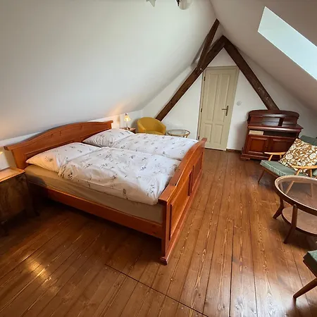 Na Brdech Apartment Obecnice